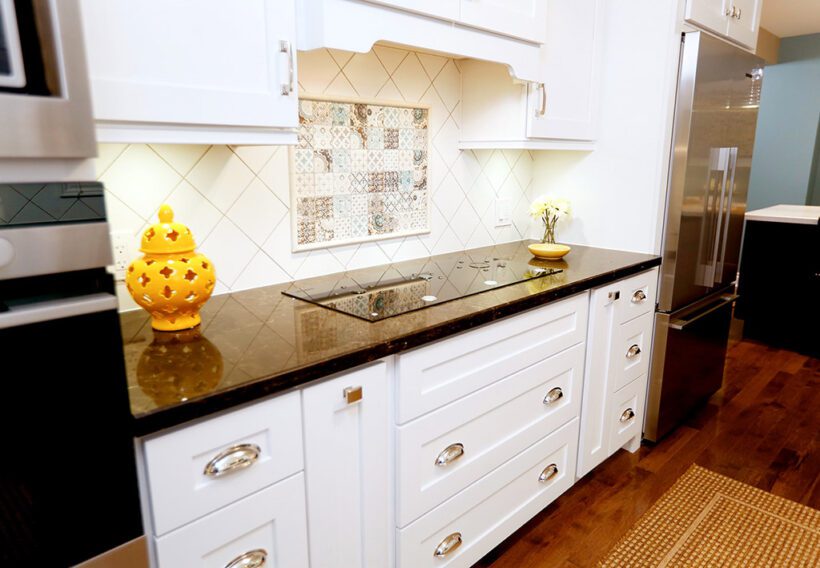 paul-lafrance-custom-built-breafast-bar-kitchen-17