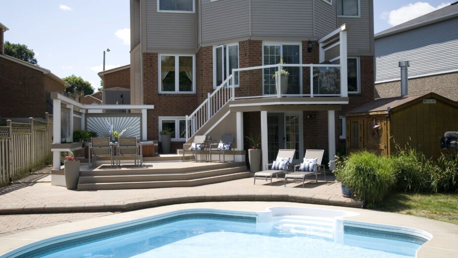 The Sunburst Screen Deck
