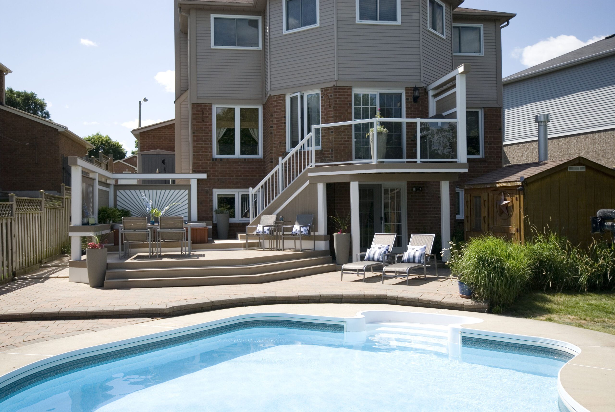 The Sunburst Screen Deck