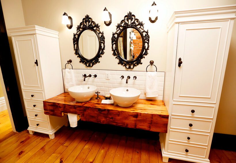 paul-lafrance-custom-built-barn-beam-bathroom-3