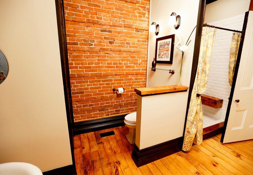 paul-lafrance-custom-built-barn-beam-bathroom-8