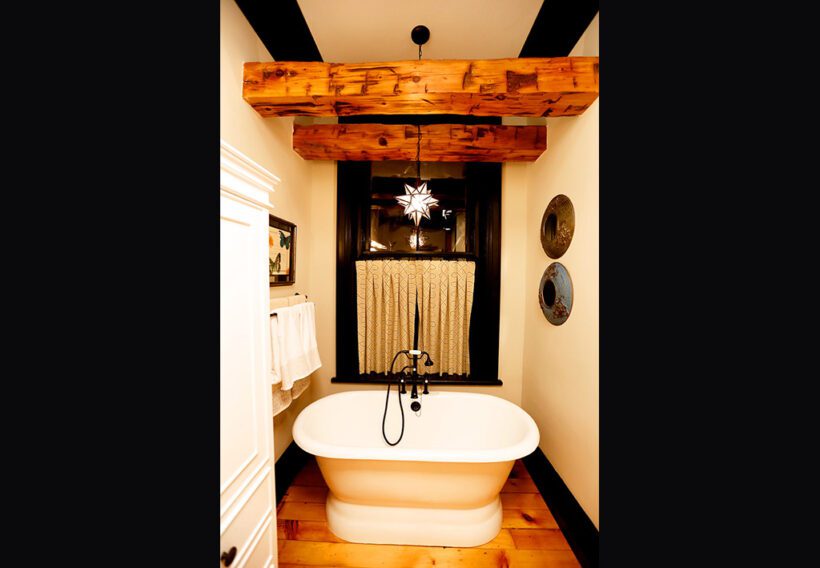 paul-lafrance-custom-built-barn-beam-bathroom-9