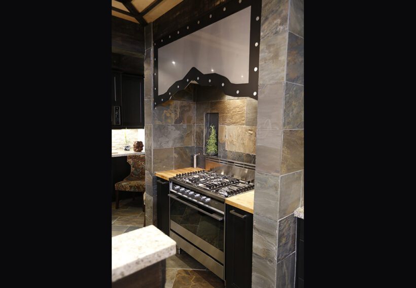 paul-lafrance-custom-built-hunter-yoga-kitchen-16