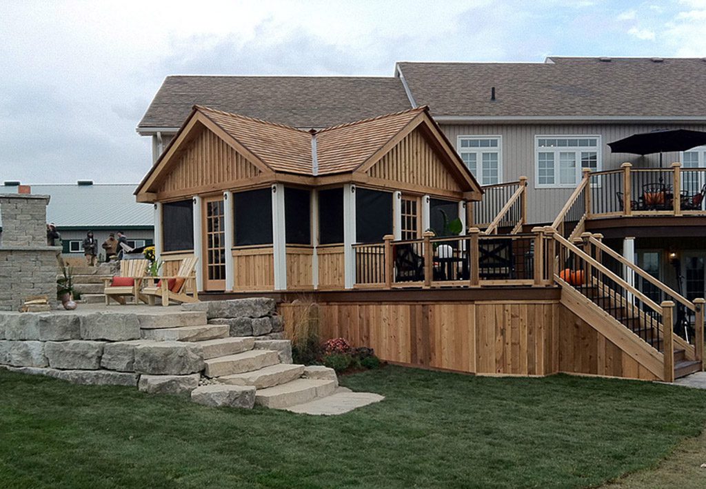 The Horse Farm Deck